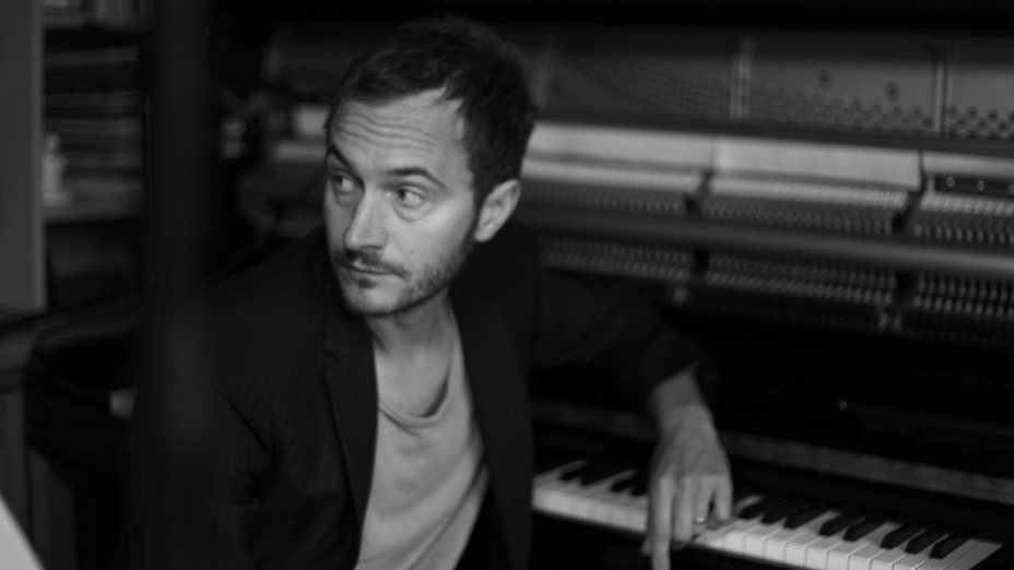 Tom Smith - There Is Nothing In The Dark That Isn’t There In The Light