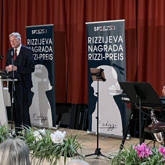 Bild zu:Peter Kaiser je prejel Rizzijevo nagrado