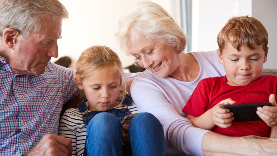 (c) Monkey Business Images - Shutterstock