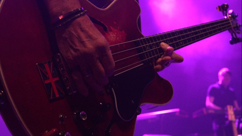 Peter Hook And The Light   &copy; Tara Žakula
