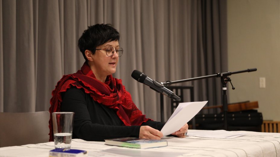 Prenos travm in vpliv avtoritarnega, patriarhalnega sistema na Koroške Slovenke