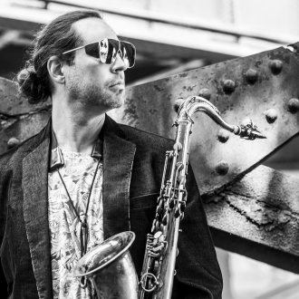 Brian Landrus (c) Nick Carter