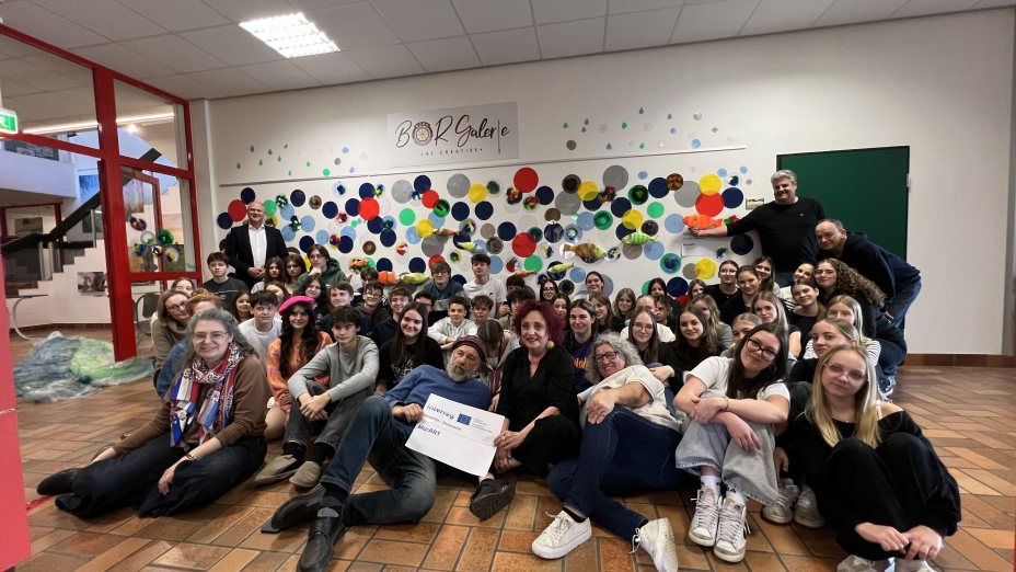 MurArt: projekt, ki je povezal učence iz obeh strani Mure I Ein Projekt, das Schüler von beiden Seiten der Mur zusammengebracht hat