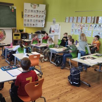 Bild zu:Igra, barve in sladoled – po slovensko!