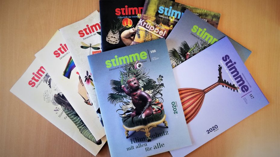 Die Zeitschrift „Stimme“ wird von der Initiative Minderheiten herausgegeben.