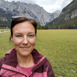 Bild zu:Karolina Bucka Kustec: nekje sredi vesolja