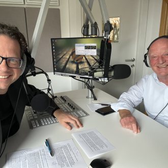 Bild zu:Willkommen in Schlanding, Engelbert Theisen!
