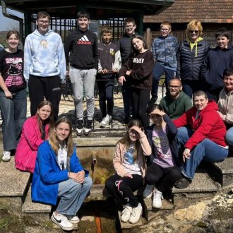 Bild zu:Schüler_innen entdecken Naturwunder