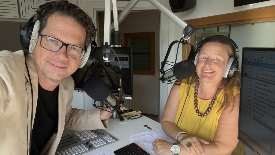Willkommen in Schlanding, Monika Fink!