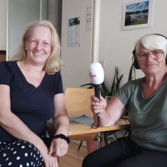 Monika Gschwandner-Elkins mit Ulrike Rainer