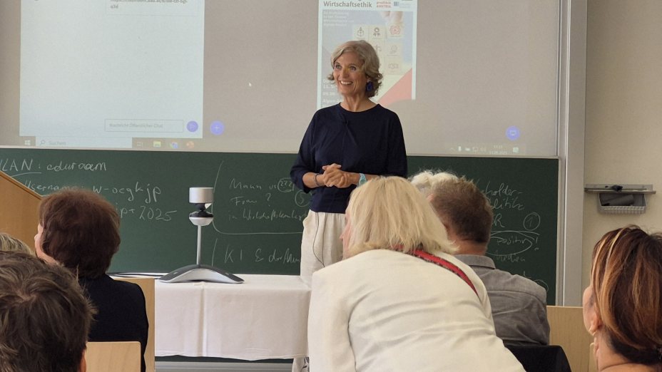 Etika, izobraževanje in trajnostno vodenje v podjetjih 