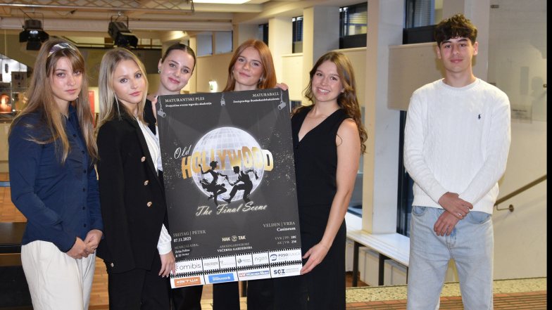 Bild zu: Maturantski ples HAK TAK