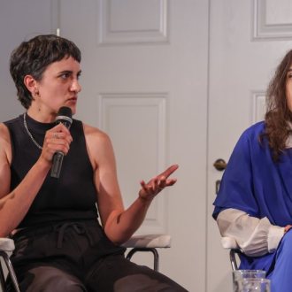 Bild zu:Onkraj dveh spolov