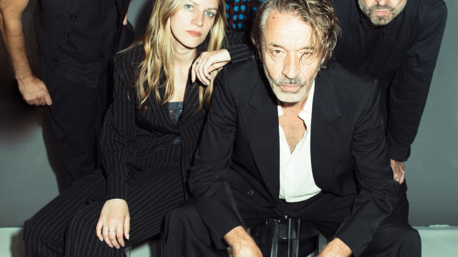 Naked Lunch    ©  Apollonia T. Bitzan
