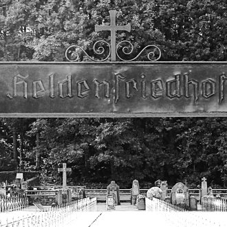 Bild zu:1915 Heldenfriedhof 1918