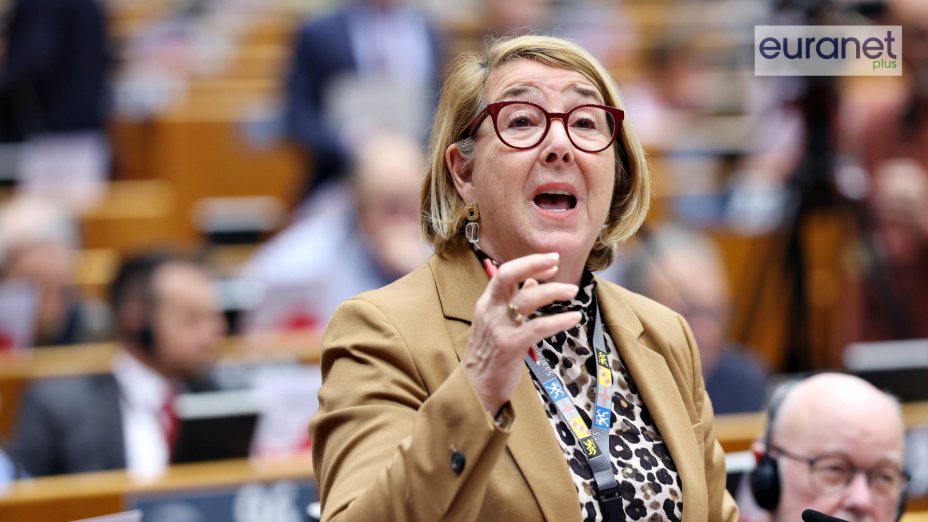 (c) European Committee of the Regions