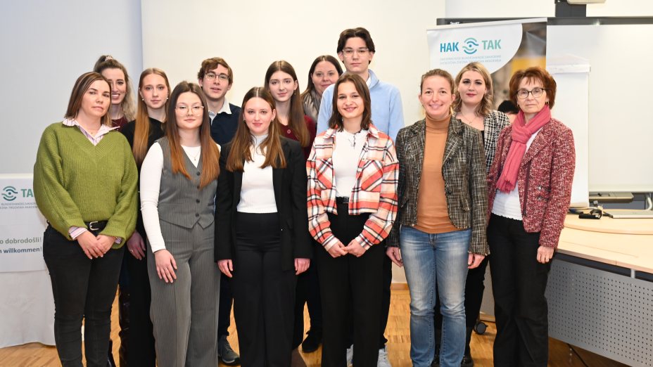 Foto: Nedelja (Gotthardt)